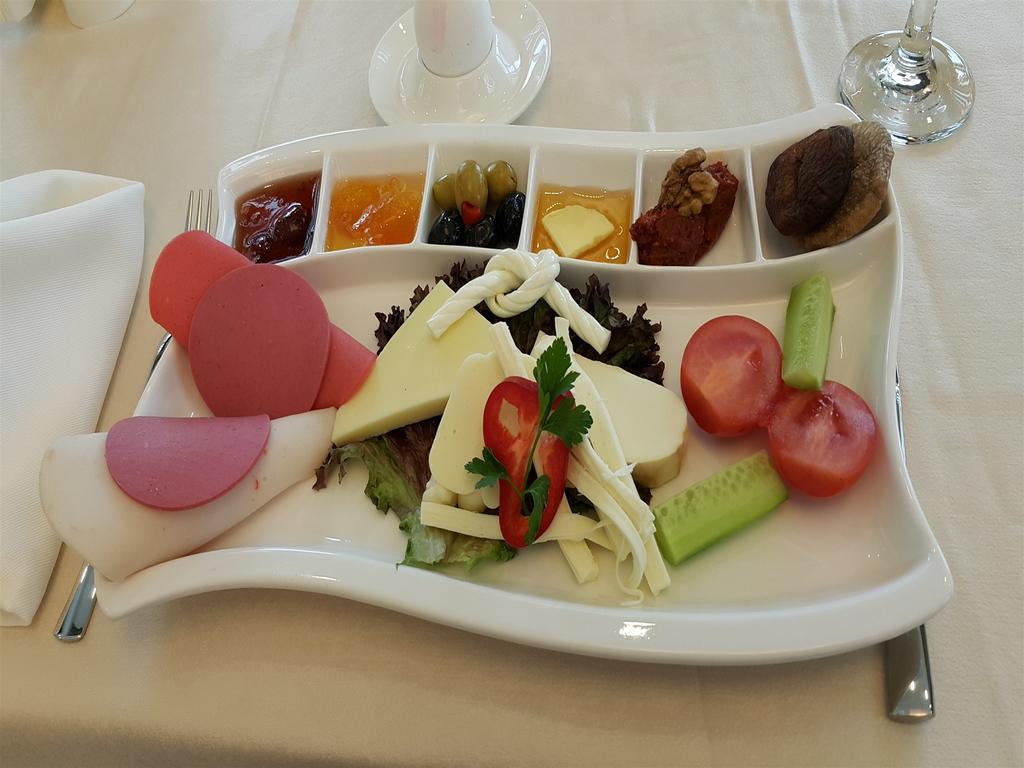 Remila Hotel Коджаелі Екстер'єр фото