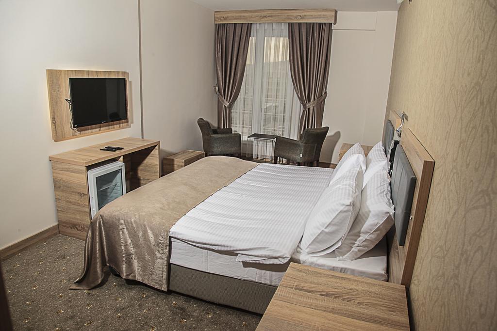 Remila Hotel Коджаелі Екстер'єр фото
